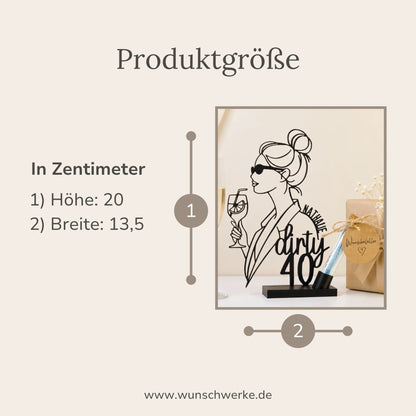 Geldgeschenk für Frauen - Frau mit Dutt und Cocktail